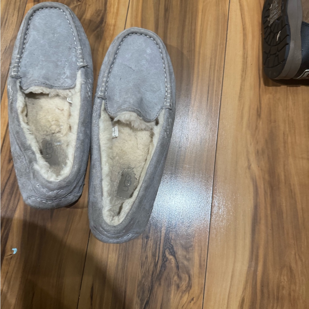 Ugg